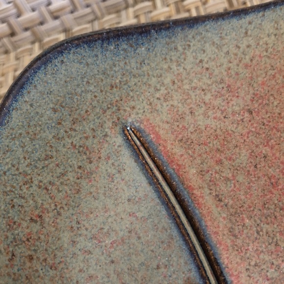 Signed Pottery Leaf Trinket Dish/Soap Dish Minimalist Style - Picture 10 of 15